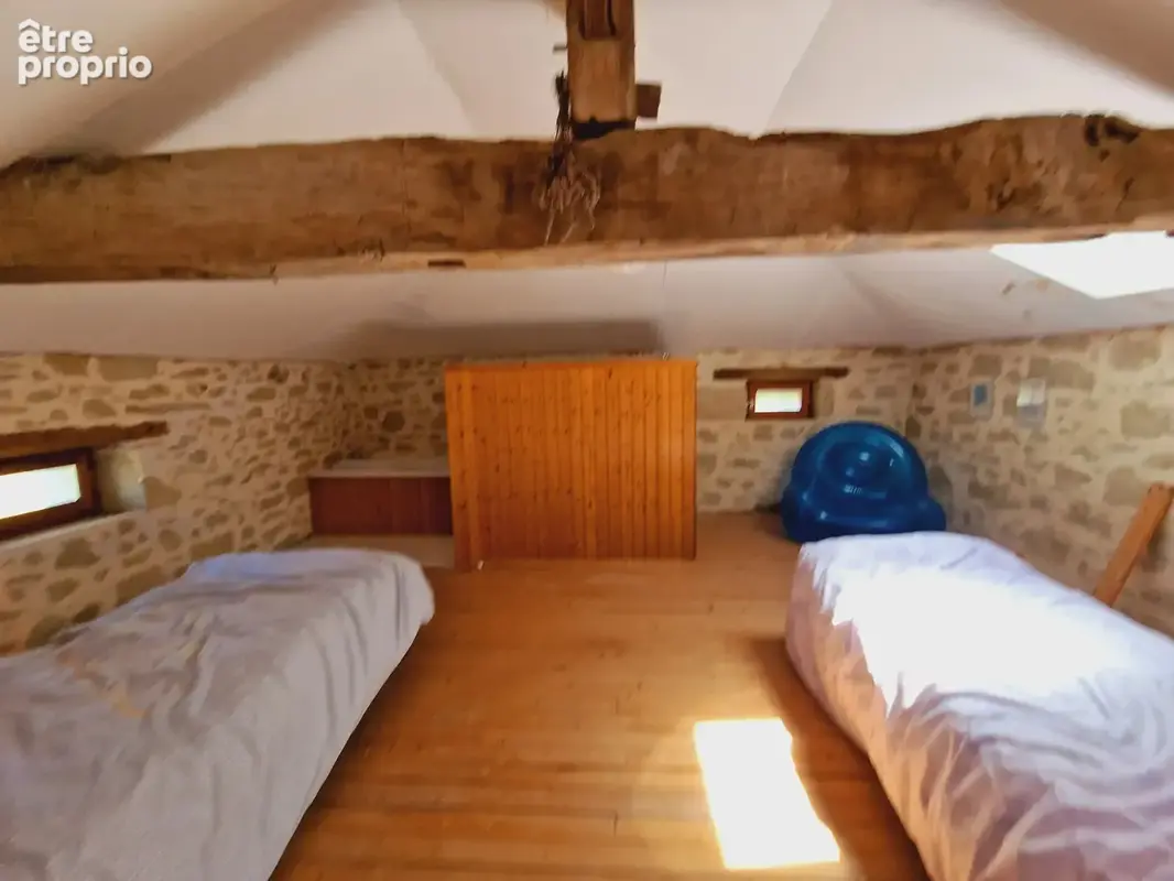 Maison en pierre avec 3 chambres et piscine - photo 10