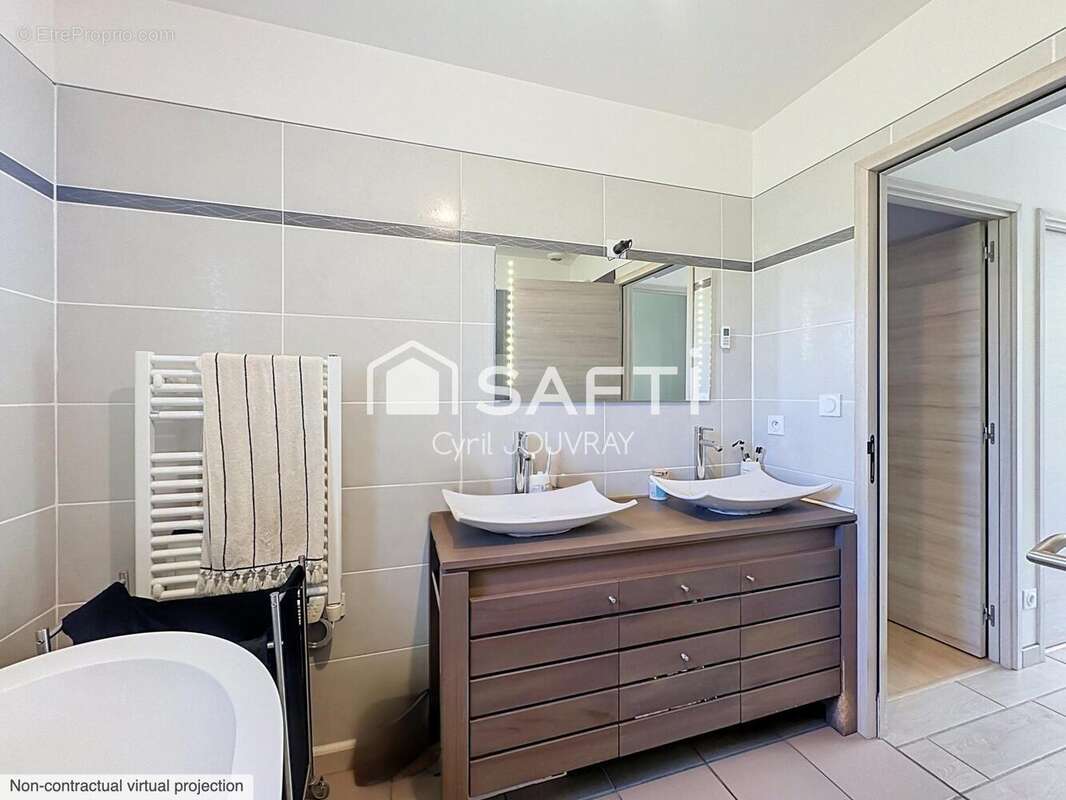 Maison 116 m² à Saint-Etienne-De-Tulmont  - photo 5