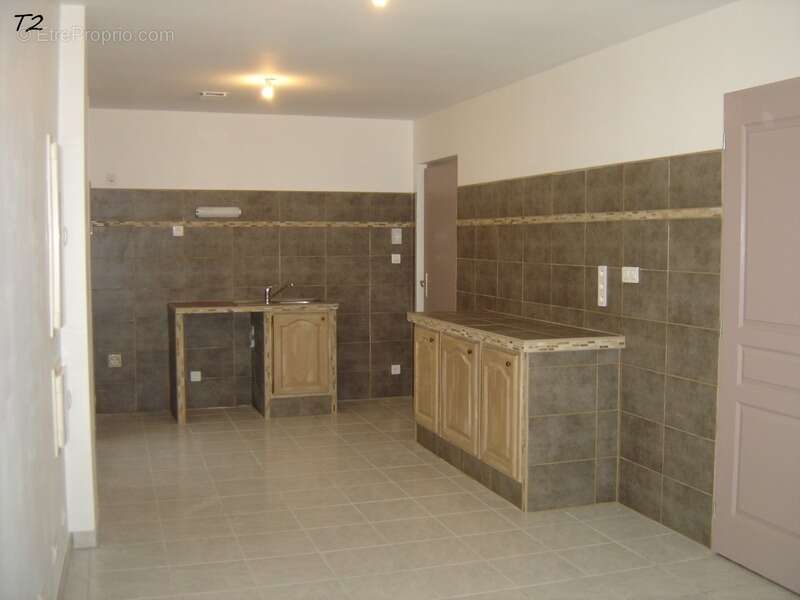 Appartement à PEYRUIS