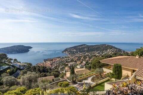Maison 400 m² à Villefranche-Sur-Mer  - photo 3