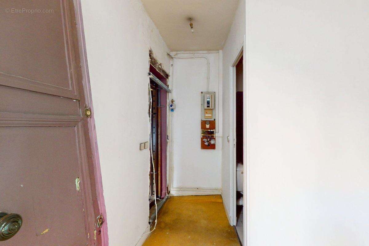 Appartement à PARIS-17E