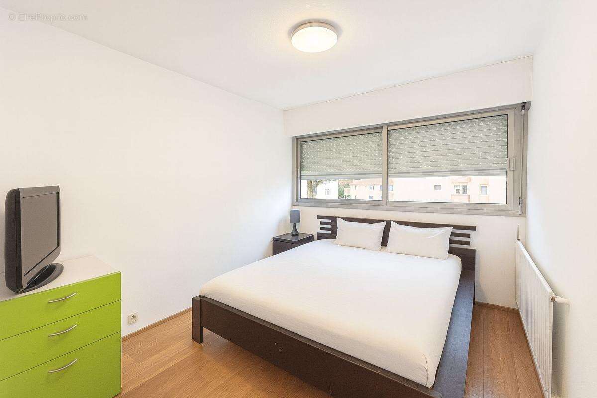 Appartement à VALLAURIS