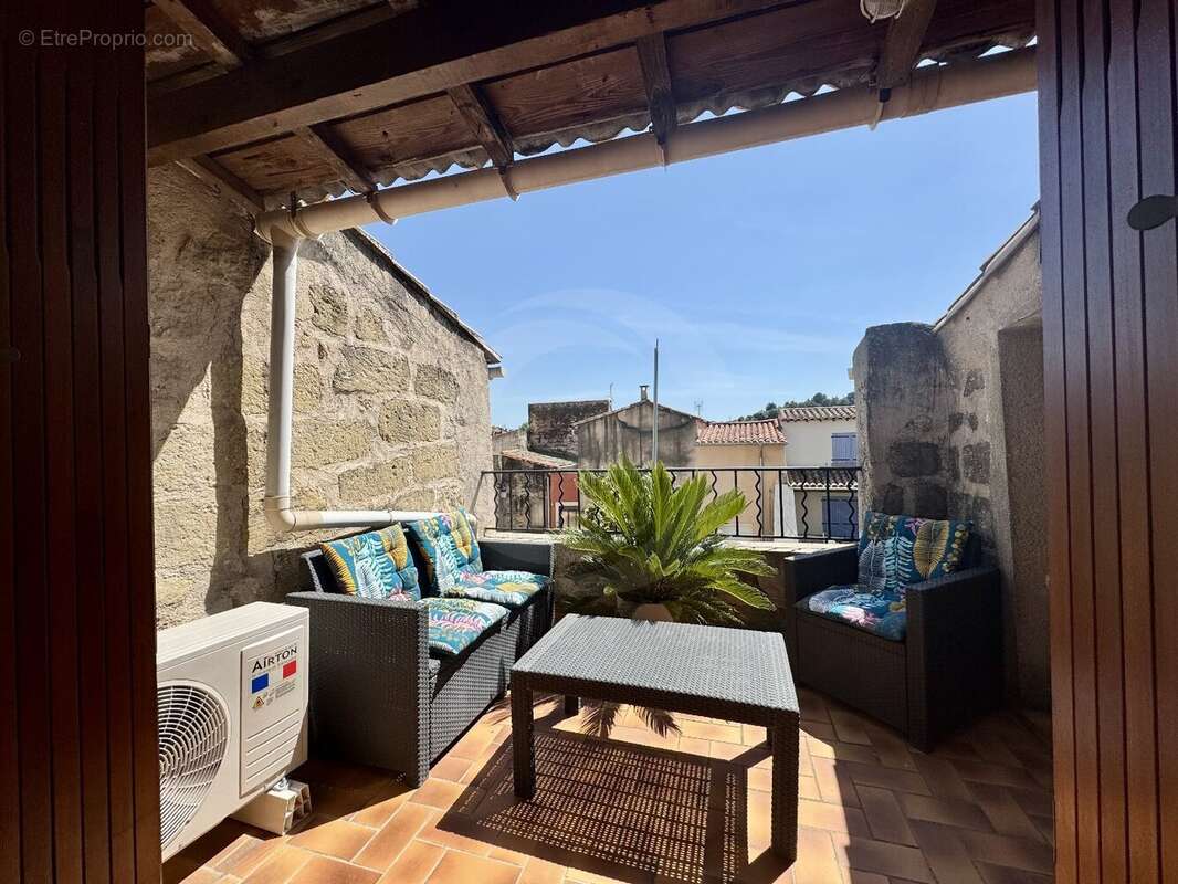Maison à MONTAGNAC