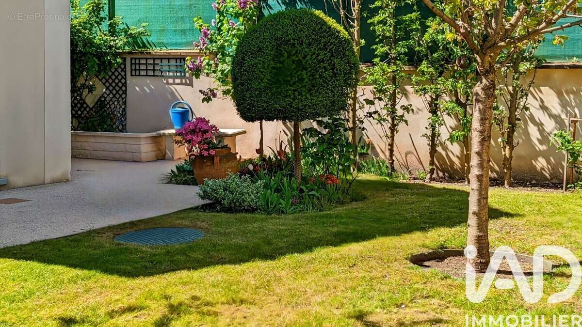 Photo 2 - Maison à LA VILLE-DU-BOIS