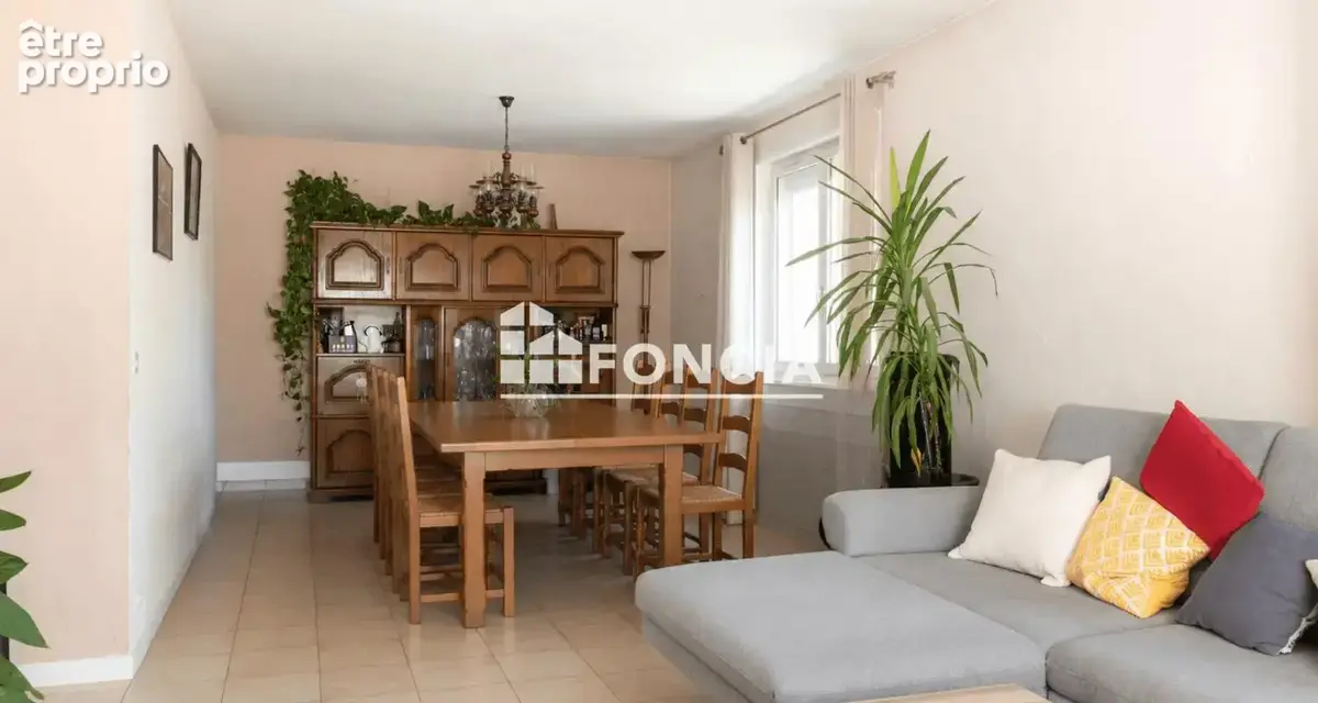 Maison familiale T4 à rénover – Grand terrain clos de 1 200 m² – Genay - photo 4