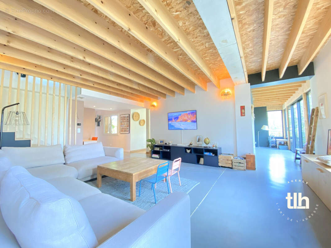 Maison à SAINT-JEAN-DE-CUCULLES