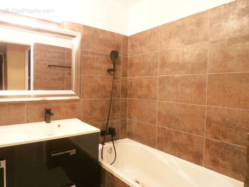 Appartement à MARSEILLE-9E