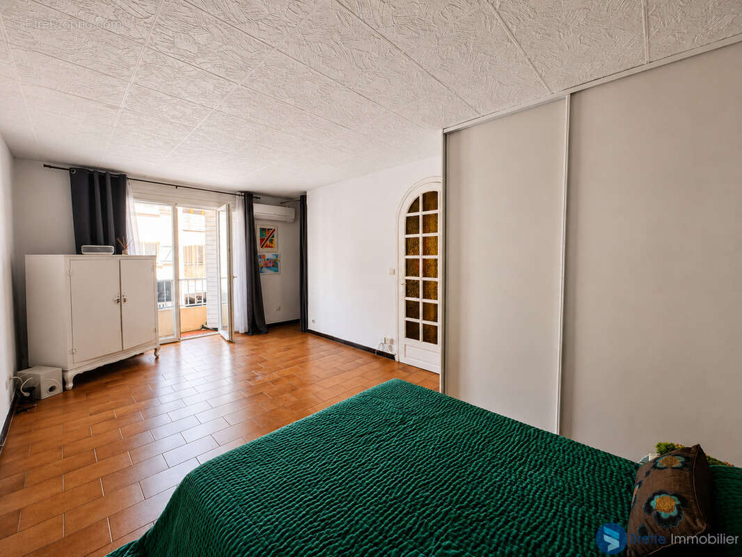 Appartement à CARQUEIRANNE