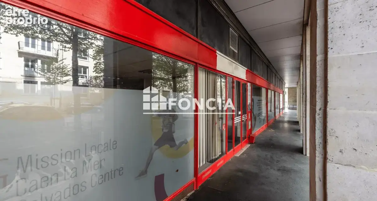Caen centre – local commercial de 463 m² avec espace extérieur privatif - photo 3