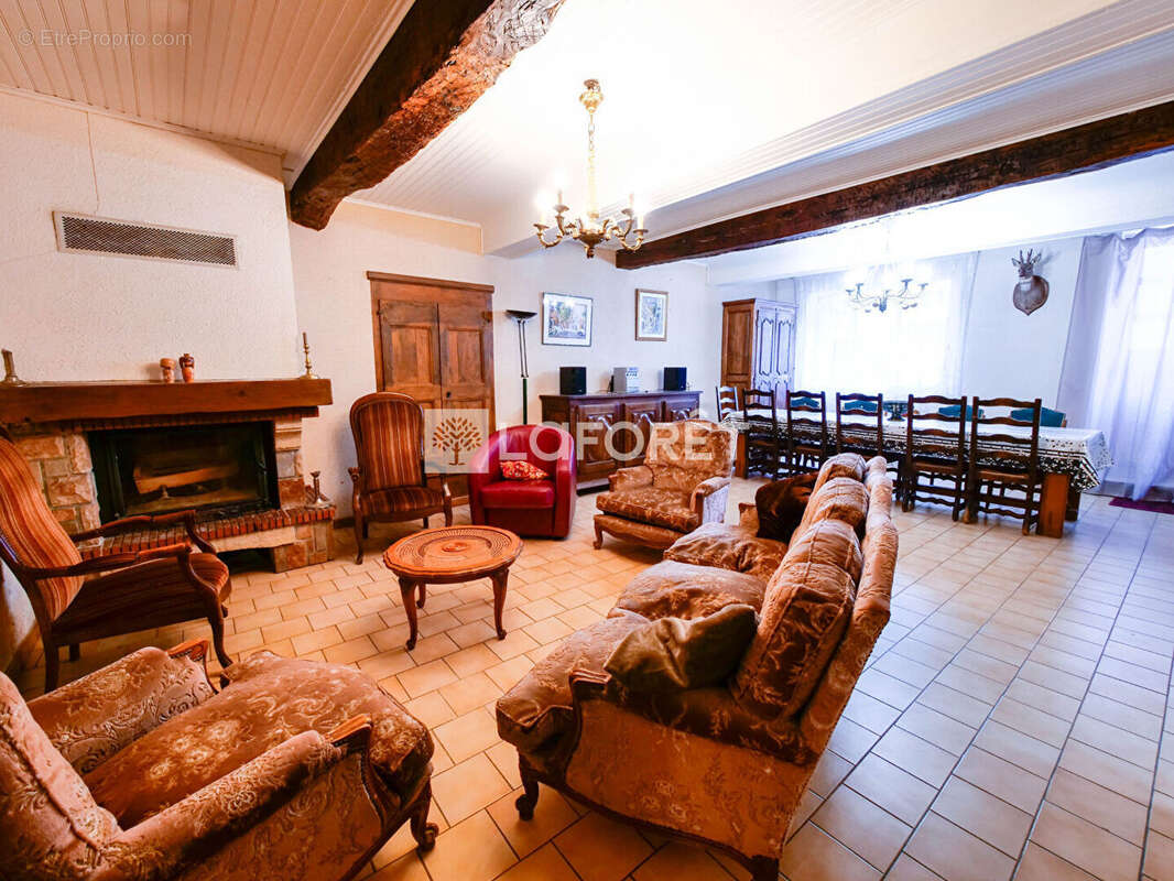 Maison à SERRALONGUE