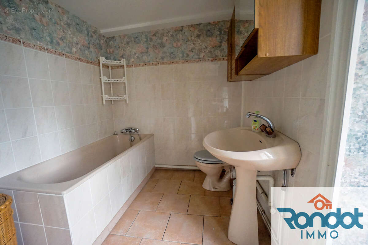 Maison 7 pieces / 5 chambres / environ 193 m2 / parcelle 1033 m2 - photo 13