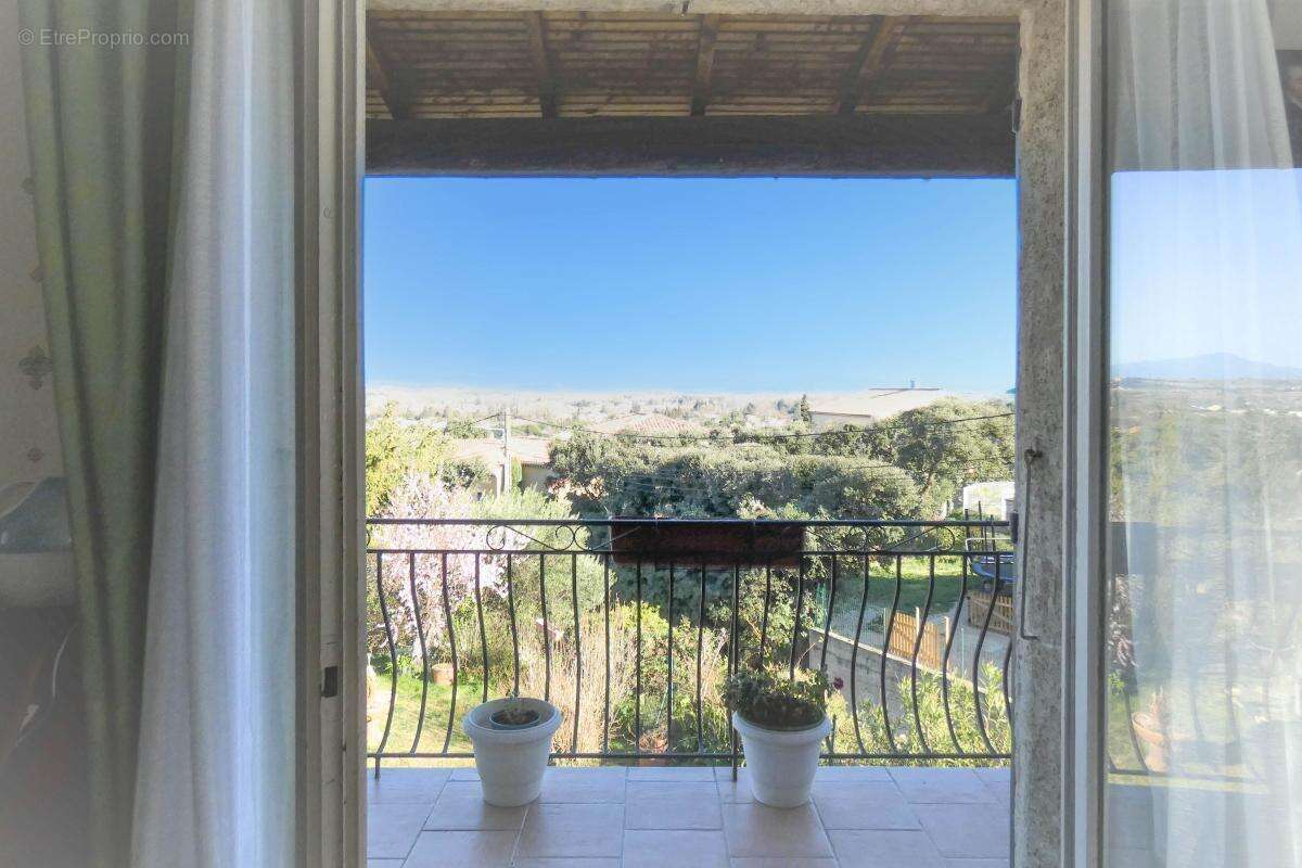 Maison à ROQUEMAURE