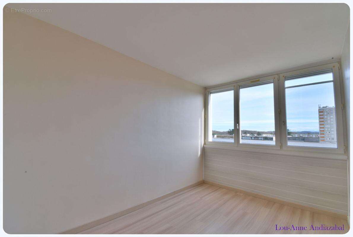 Appartement à MOURENX