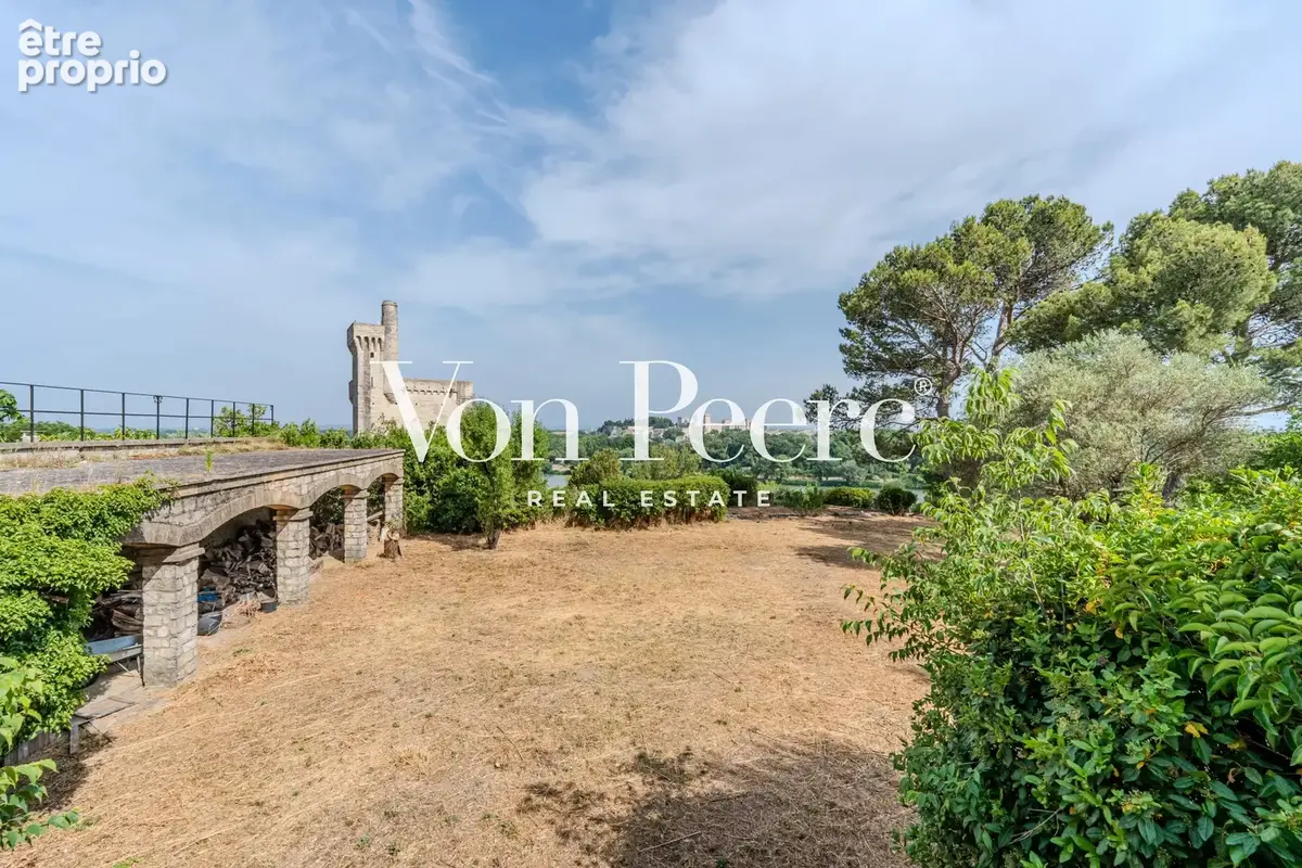 A VENDRE - Proche Avignon,  terrain avec vue monuments - photo 3