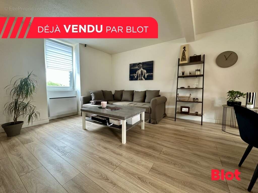 Appartement à MONTFORT-SUR-MEU