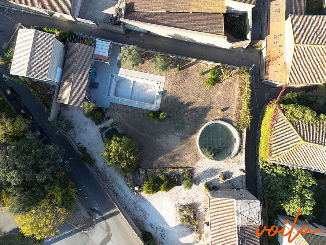 REF : ATYPIQUE7-Maison en pierre, 5 chambres - appartement - local commercial - piscine - jardin - ancienne cave vigneronne - photo 18