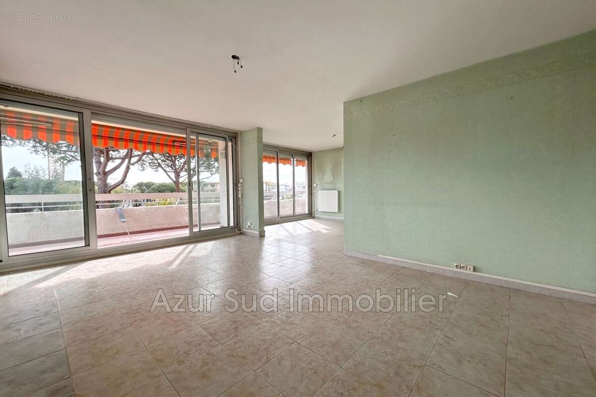Appartement 87 m² à Antibes  - photo 3