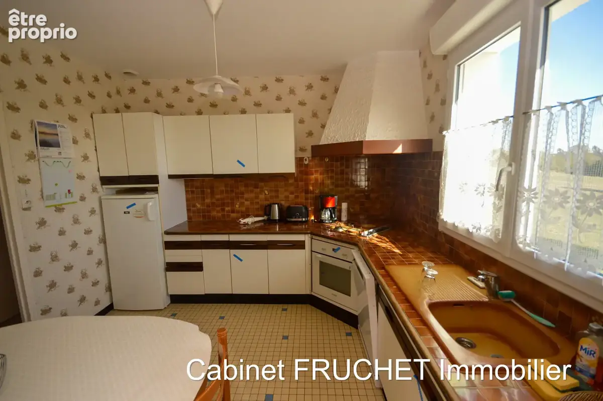 CHANTONNAY - Agréable maison - Quartier calme - photo 3