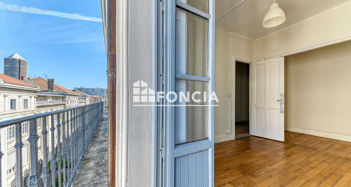 Appartement à LYON-3E