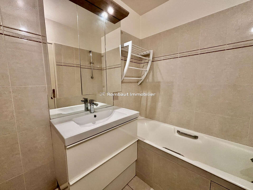 Appartement à SURESNES