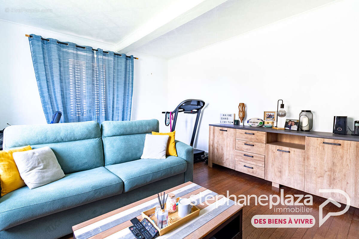 Maison à SAINT-JULIEN-SUR-VEYLE