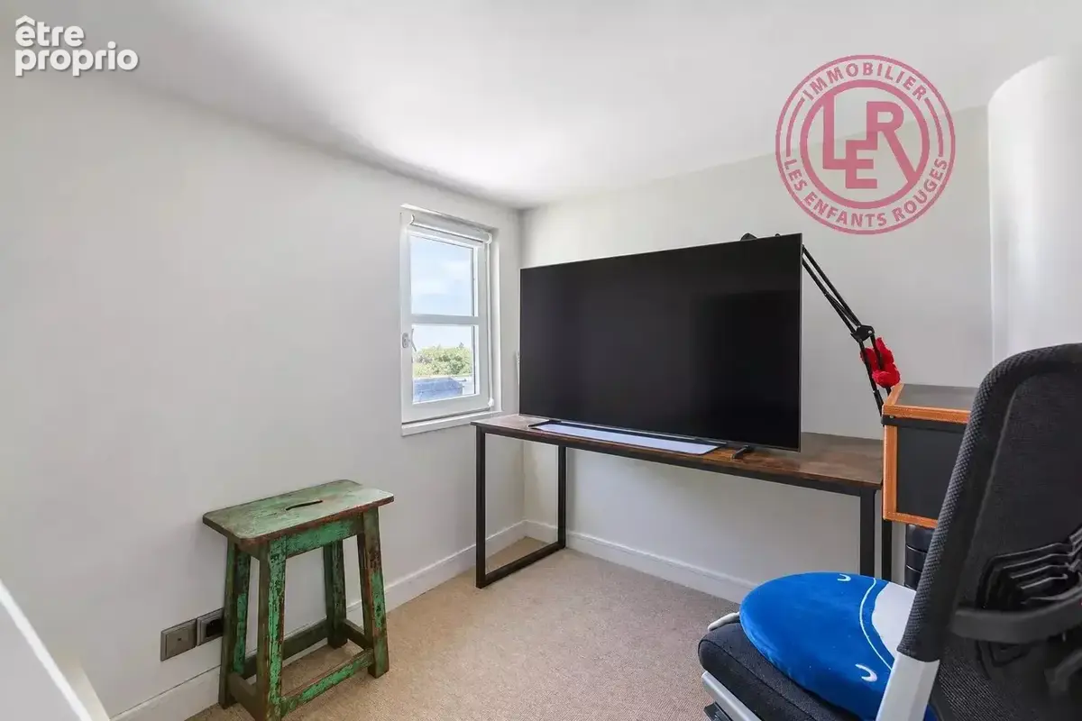 Paris 3ème - Appartement au 4ème et dernier étage avec vue dégagée - photo 9