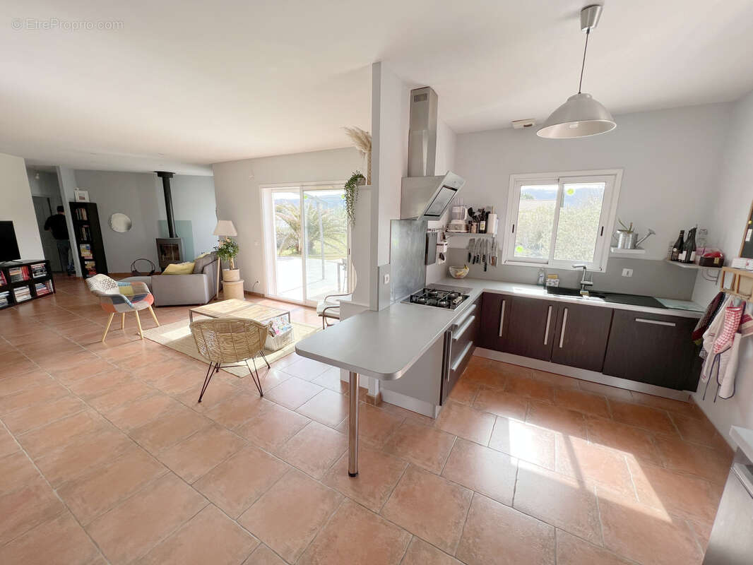 Belle villa avec piscine au calme - photo 17