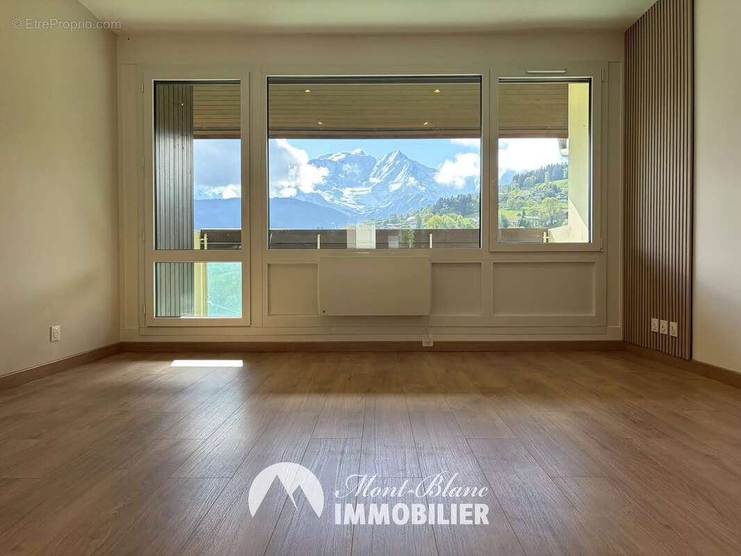 Appartement à COMBLOUX