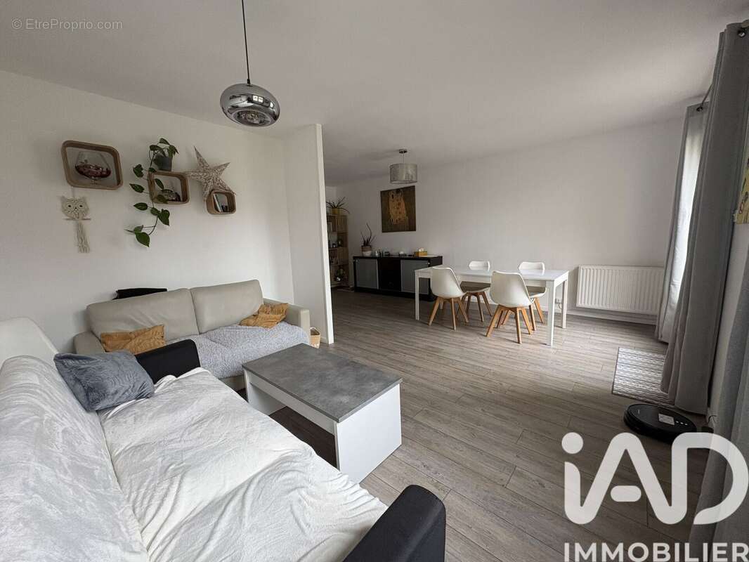 Photo 4 - Maison à SAINT-JEAN-DE-BRAYE