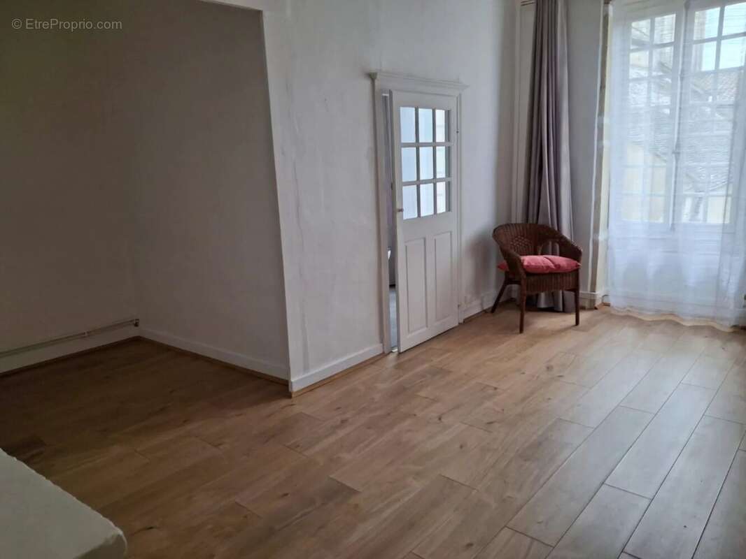 Maison à SAINT-GENGOUX-LE-NATIONAL