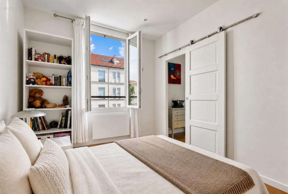Appartement à ISSY-LES-MOULINEAUX
