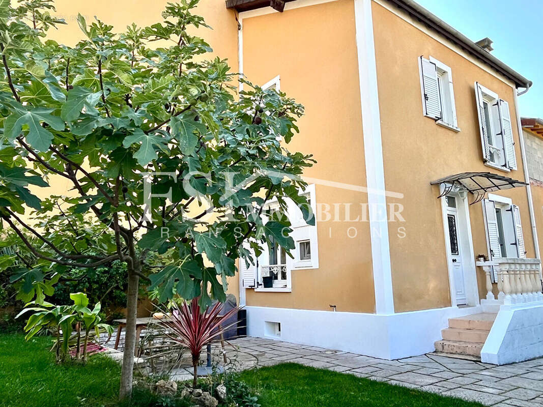 Maison à SAINT-LEU-LA-FORET