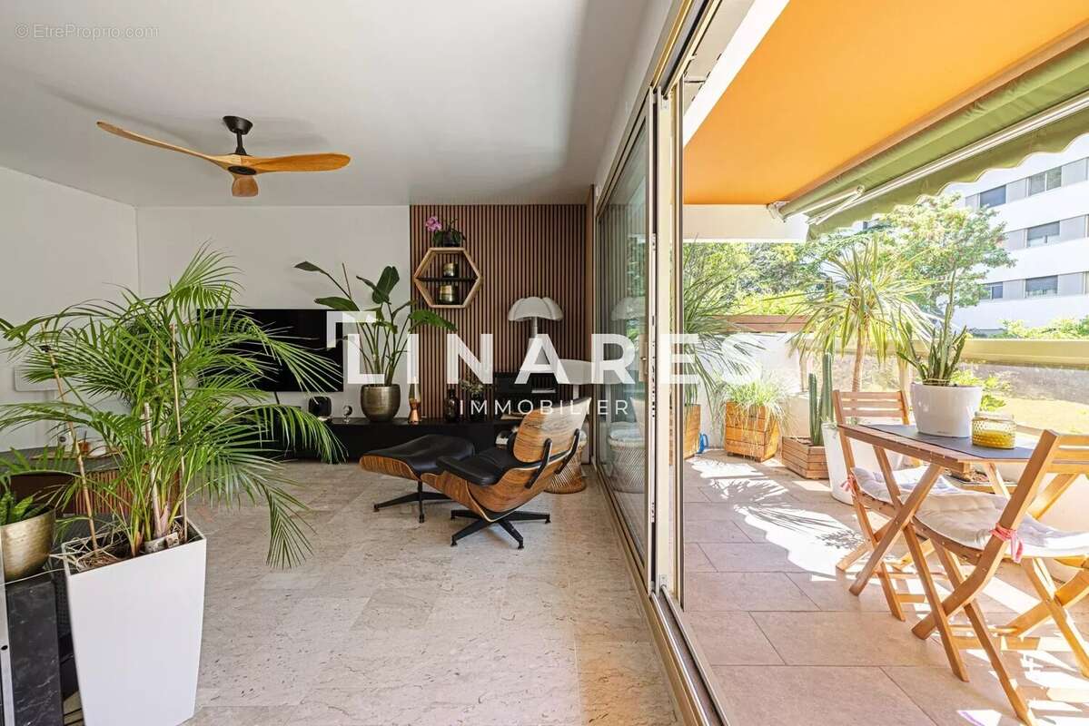 Appartement à MARSEILLE-9E