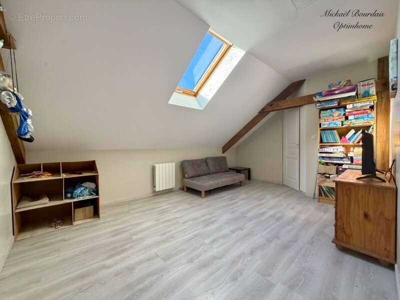 Maison à PONTVALLAIN