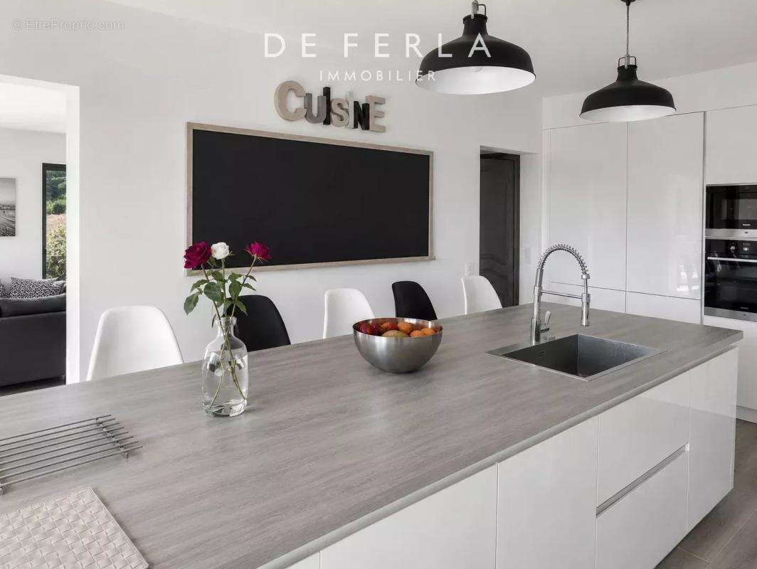 Propriété sur Porticcio avec vue mer - photo 4