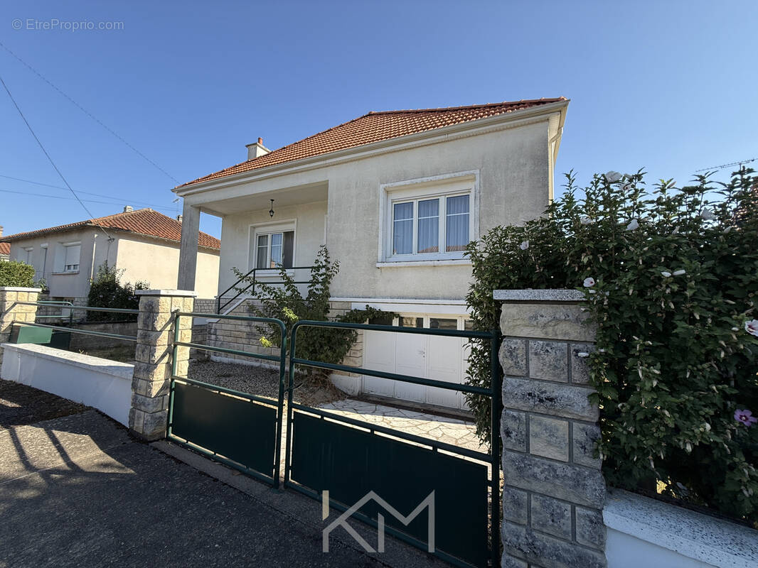Maison à POITIERS