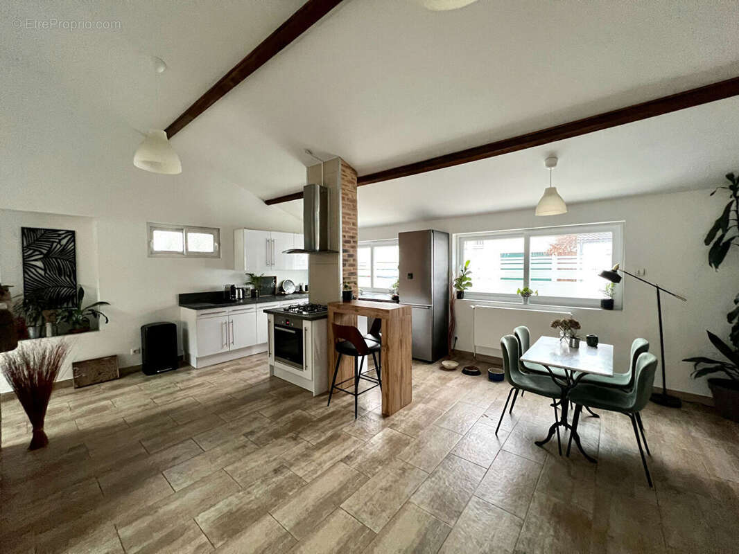 Maison à SAINT-ARNOULT-EN-YVELINES