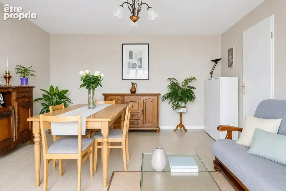 Appartement à VAL-DE-REUIL