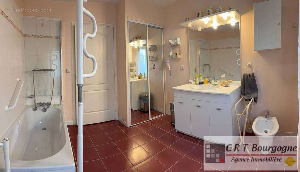 Maison à VILLIERS-SAINT-BENOIT