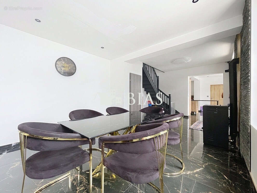 Maison à LE PETIT-QUEVILLY