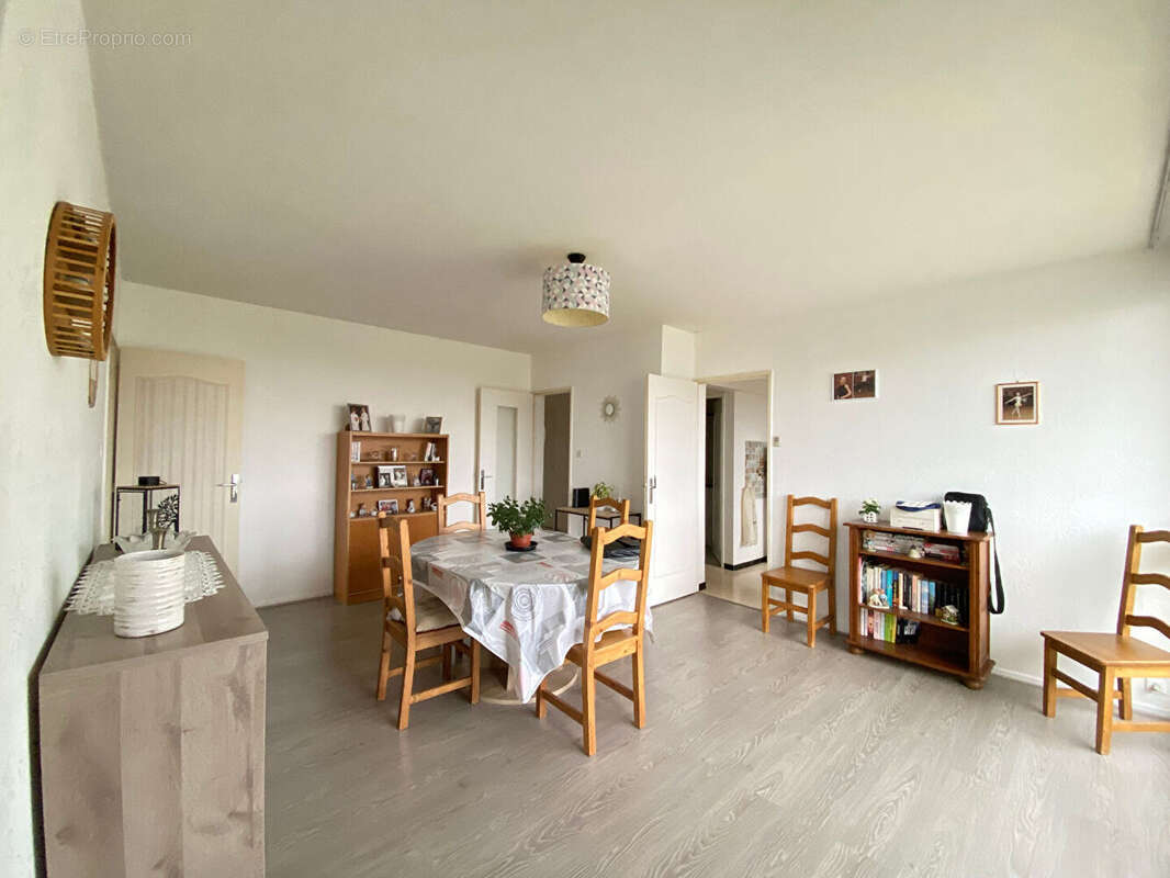 Appartement à SAINT-QUENTIN