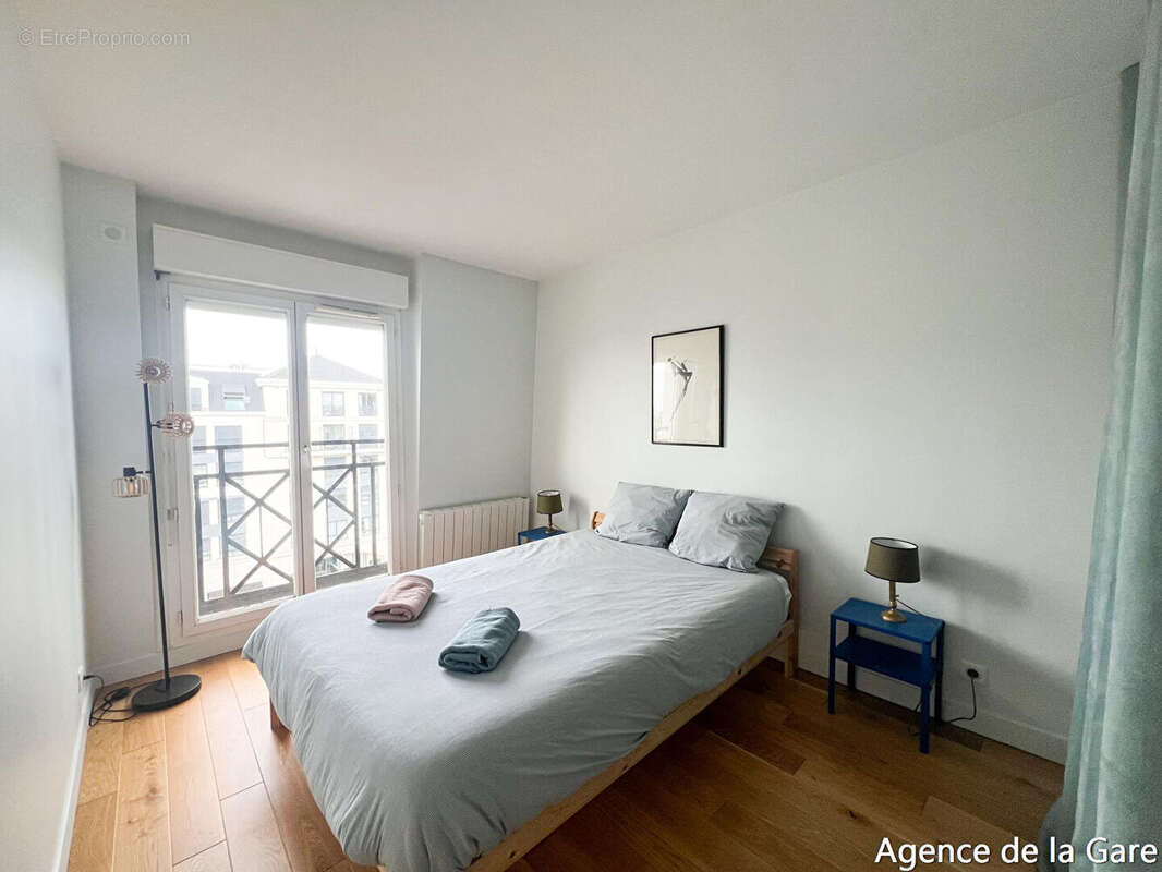 Appartement à HOUILLES