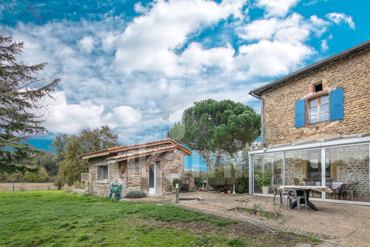 Maison à CHATEAUNEUF-DE-GALAURE