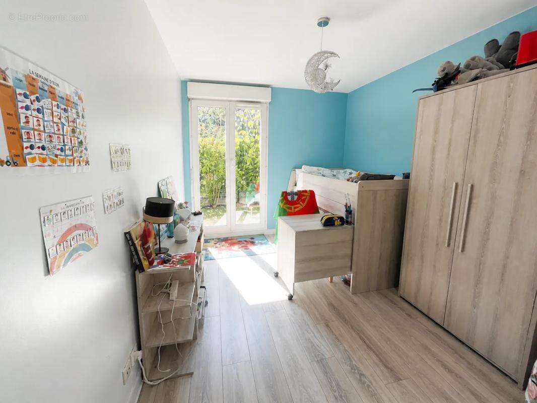 Appartement de 4 pièces de 84 m² à Beaumont-sur-Oise - photo 7