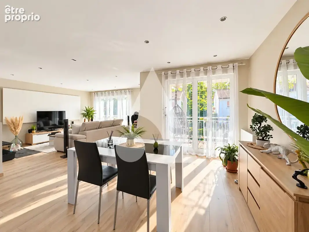 Frouard - Charmante maison rénovée avec 3 chambres, balcon et garage - photo 14