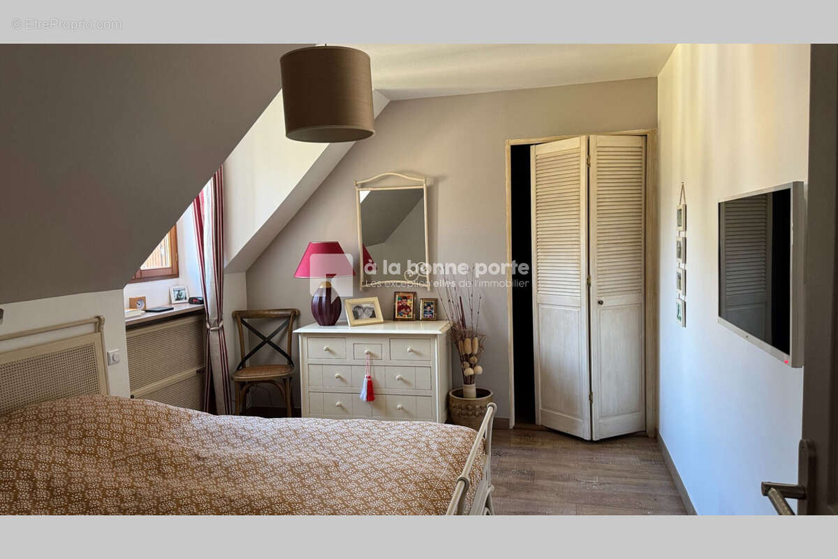 Maison à CHATEAUFORT