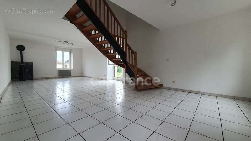 Dpt Haute-Saône (70), à vendre proche de LUXEUIL LES BAINS immeuble - photo 5