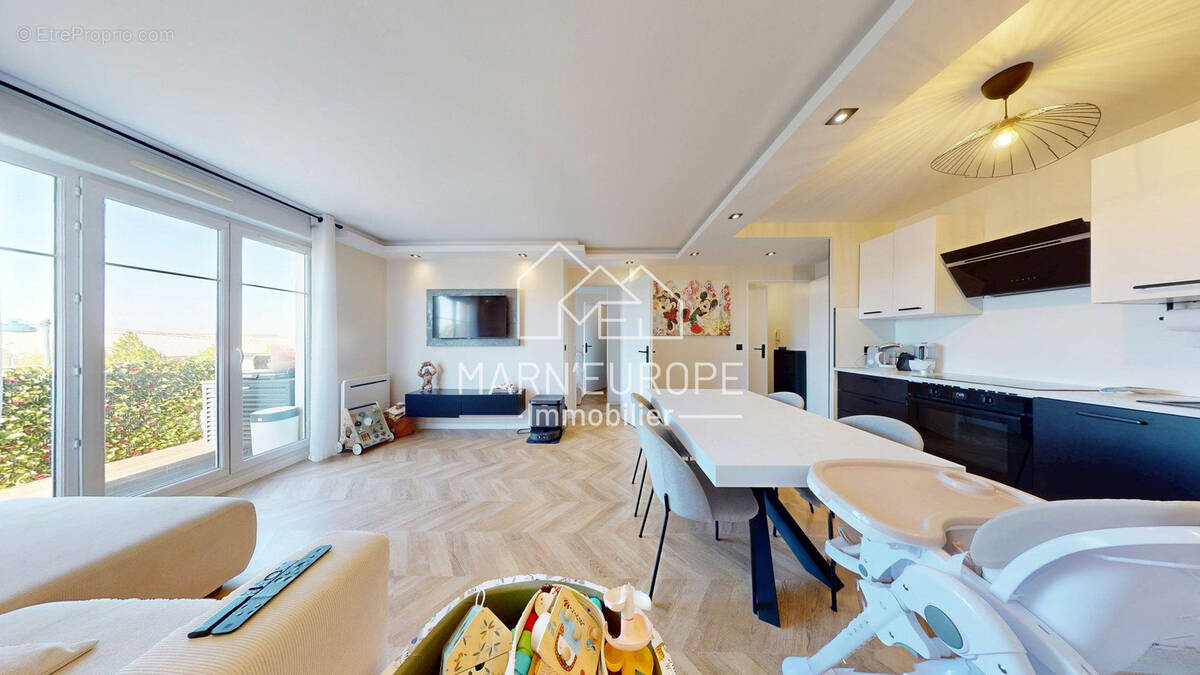 Appartement à MAGNY-LE-HONGRE
