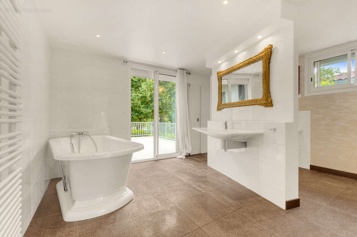 Maison à SAINT-JEAN