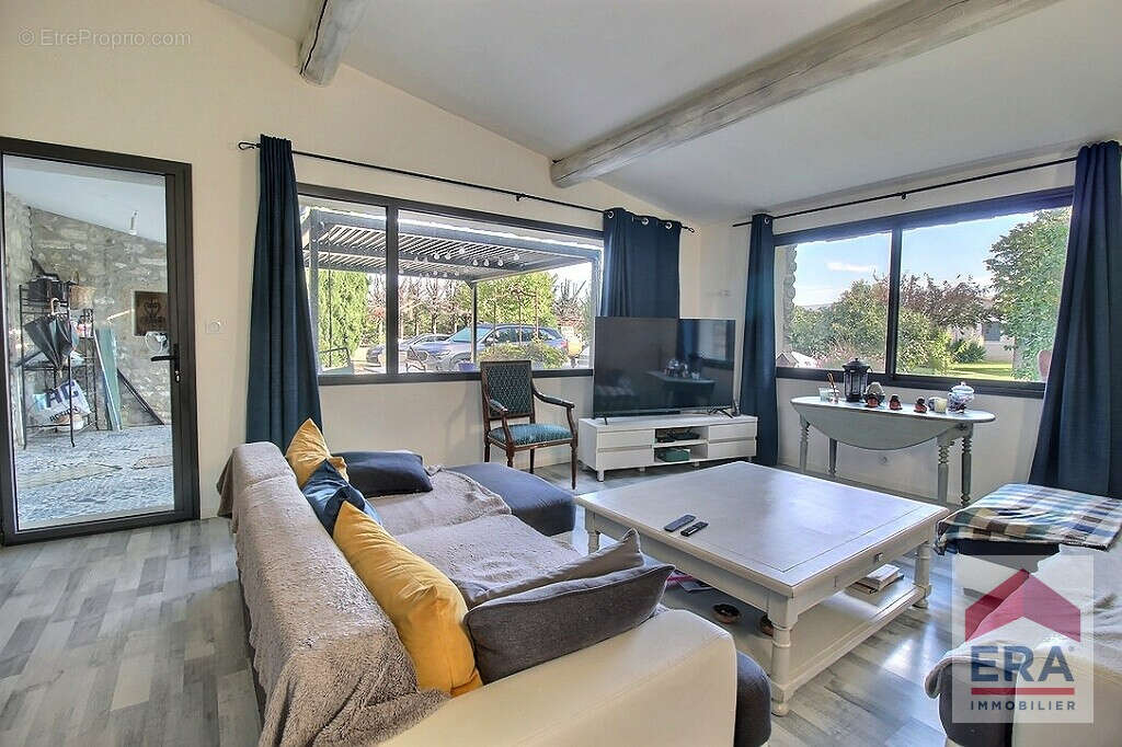 Maison à L&#039;ISLE-SUR-LA-SORGUE